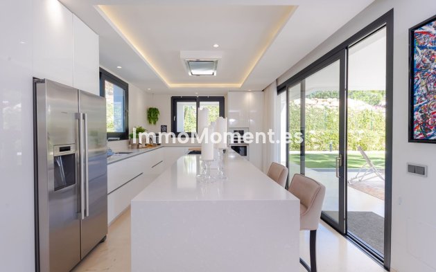 Revente - Villa - Marbella - Nueva Andalucía