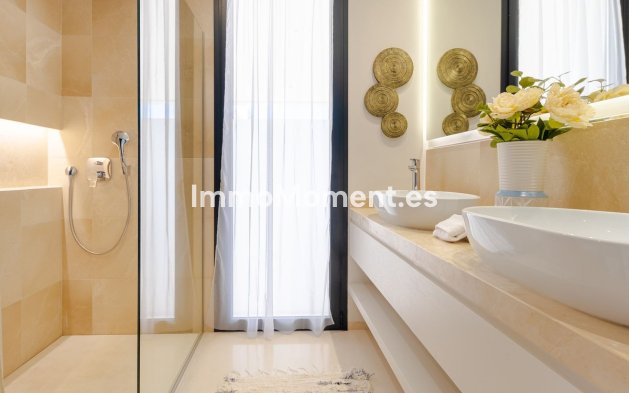 Revente - Villa - Marbella - Nueva Andalucía