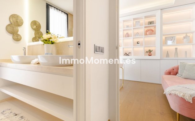 Revente - Villa - Marbella - Nueva Andalucía