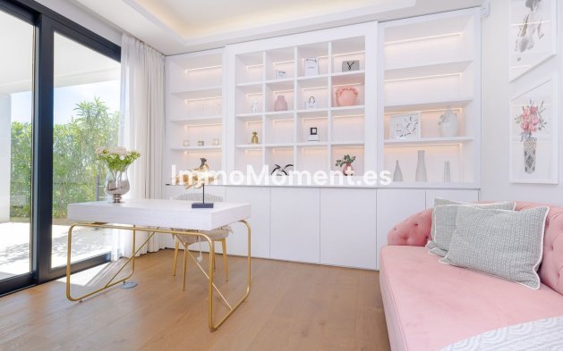 Revente - Villa - Marbella - Nueva Andalucía