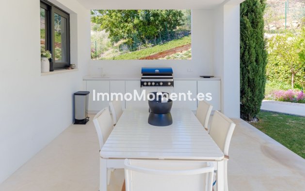 Revente - Villa - Marbella - Nueva Andalucía