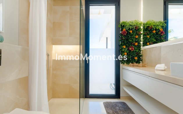 Revente - Villa - Marbella - Nueva Andalucía