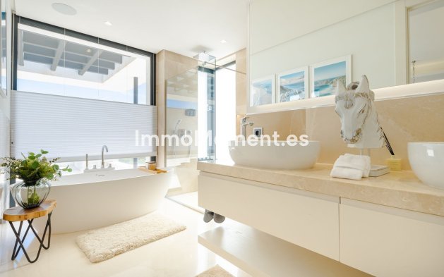 Revente - Villa - Marbella - Nueva Andalucía