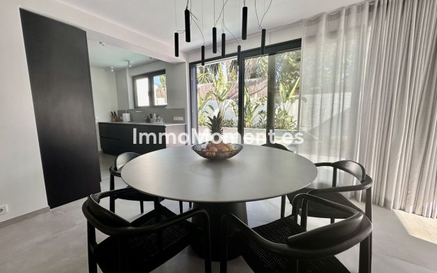 Revente - Villa - Marbella - Puerto Banús