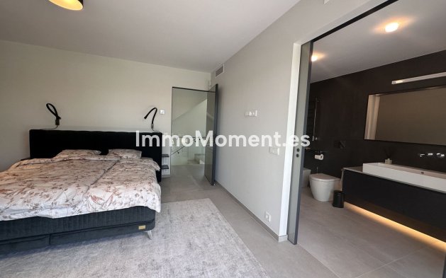 Revente - Villa - Marbella - Puerto Banús