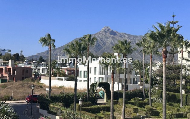 Revente - Villa - Marbella - Puerto Banús