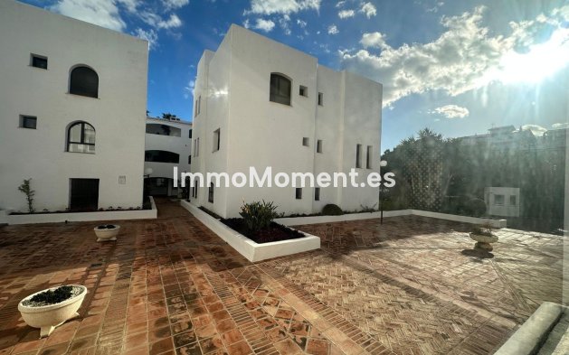 Resale - Apartment - Marbella - Puerto Banús