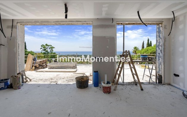 Resale - Villa - Marbella - Elviria