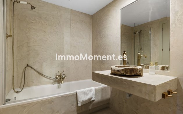 Wiederverkauf - Wohnung - Marbella - Nueva Andalucía