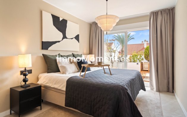 Revente - Appartement - Marbella - Nueva Andalucía