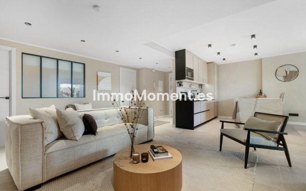 Revente - Appartement - Marbella - Nueva Andalucía