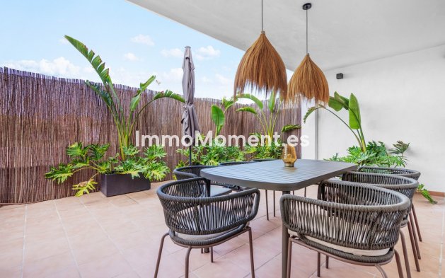 Revente - Appartement - Marbella - Nueva Andalucía