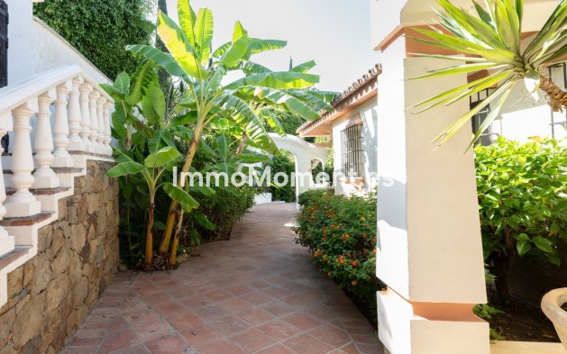 Wiederverkauf - Villa - Marbella - El Rosario