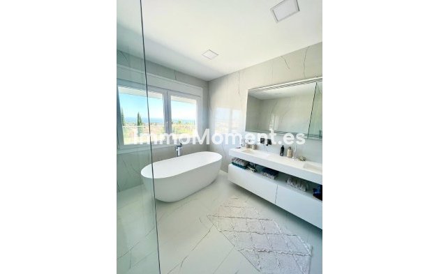 Revente - Villa individuelle - Estepona  - New Golden Mile