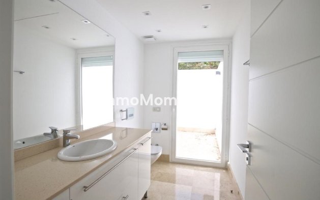 Wiederverkauf - Villa - Marbella - Las Brisas