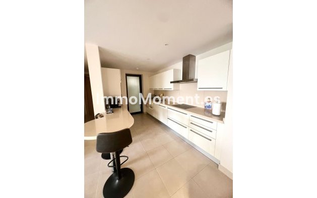 Resale - Apartment - Marbella - Altos de los Monteros