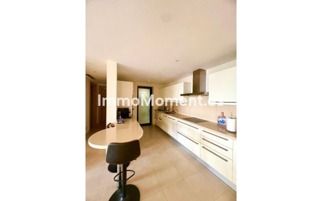 Resale - Apartment - Marbella - Altos de los Monteros