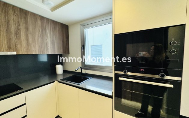 Wiederverkauf - Wohnung - Marbella - San Pedro de Alcántara