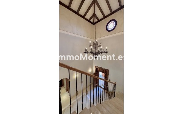 Wiederverkauf - Villa - Marbella - The Golden Mile