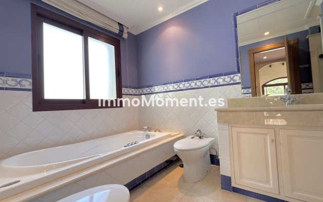 Wiederverkauf - Villa - Marbella - The Golden Mile