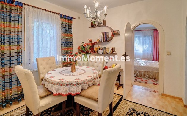 Wiederverkauf - Villa - Marbella - Marbesa