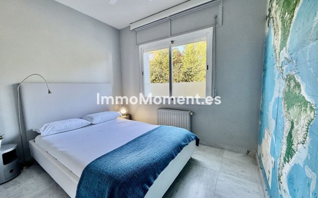 Wiederverkauf - Freistehende Villa - Marbella - Guadalmina Baja