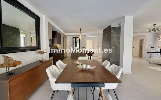 Wiederverkauf - Villa - Marbella - Nueva Andalucía