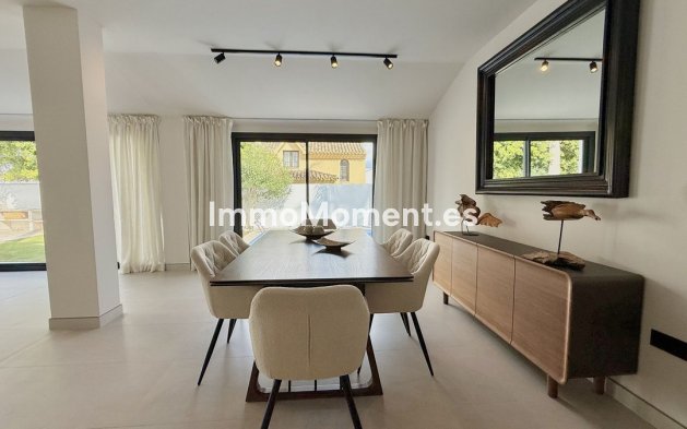 Wiederverkauf - Villa - Marbella - Nueva Andalucía