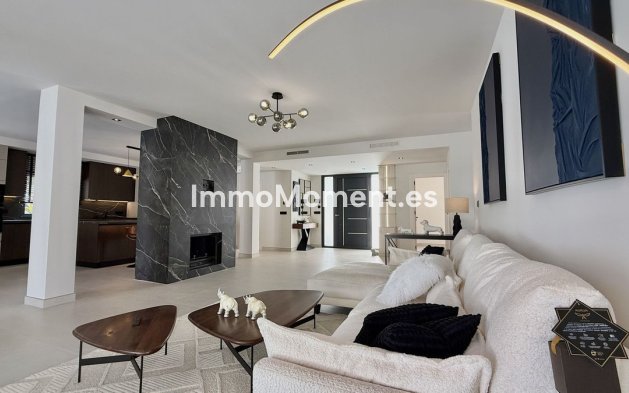 Wiederverkauf - Villa - Marbella - Nueva Andalucía