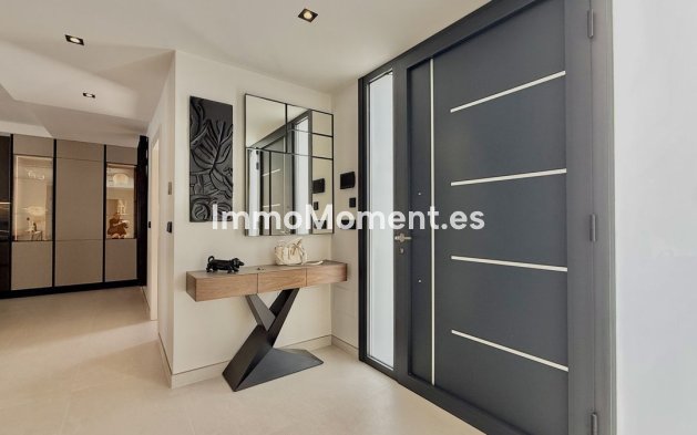 Wiederverkauf - Villa - Marbella - Nueva Andalucía