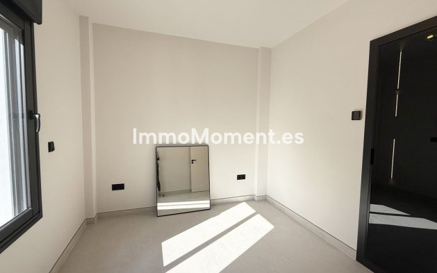 Wiederverkauf - Villa - Marbella - Nueva Andalucía