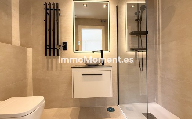 Wiederverkauf - Villa - Marbella - Nueva Andalucía