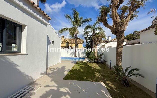 Wiederverkauf - Villa - Marbella - Nueva Andalucía