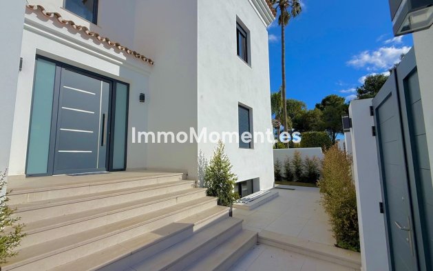 Wiederverkauf - Villa - Marbella - Nueva Andalucía