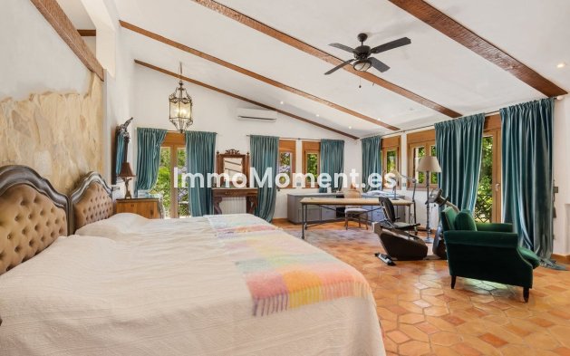 Revente - Villa - Marbella - Guadalmina Baja