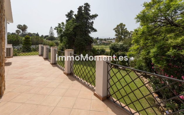 Revente - Villa - Marbella - Guadalmina Baja