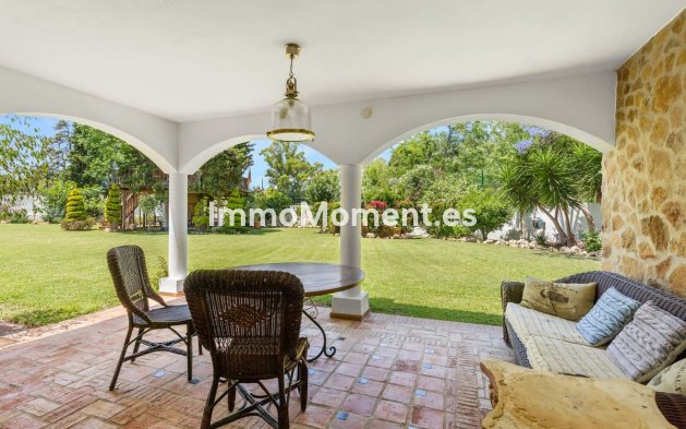 Revente - Villa - Marbella - Guadalmina Baja