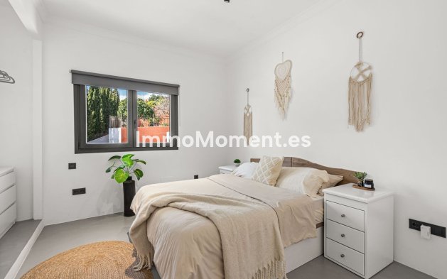 Resale - Villa - Estepona - Estepona Centro