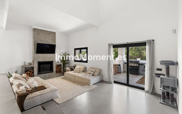 Resale - Villa - Estepona - Estepona Centro