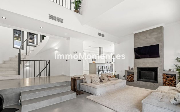 Resale - Villa - Estepona - Estepona Centro