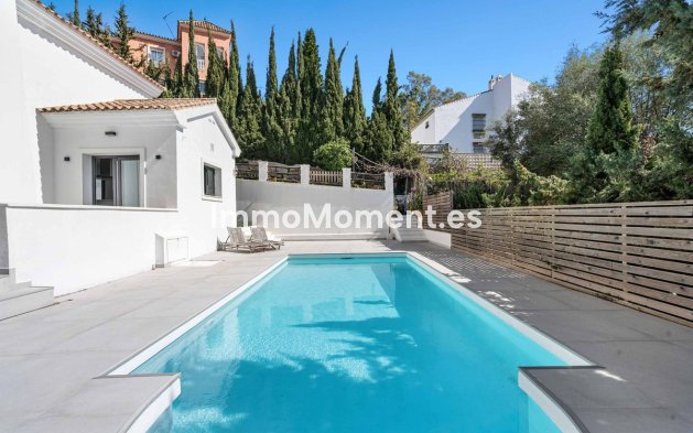 Resale - Villa - Estepona - Estepona Centro