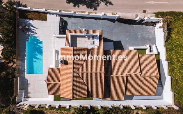 Resale - Villa - Estepona - Estepona Centro