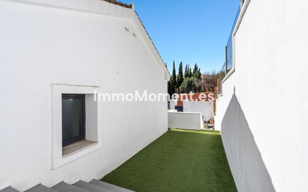 Resale - Villa - Estepona - Estepona Centro