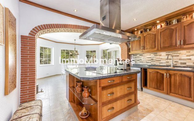 Resale - Villa - Benalmadena - Benalmadena Costa