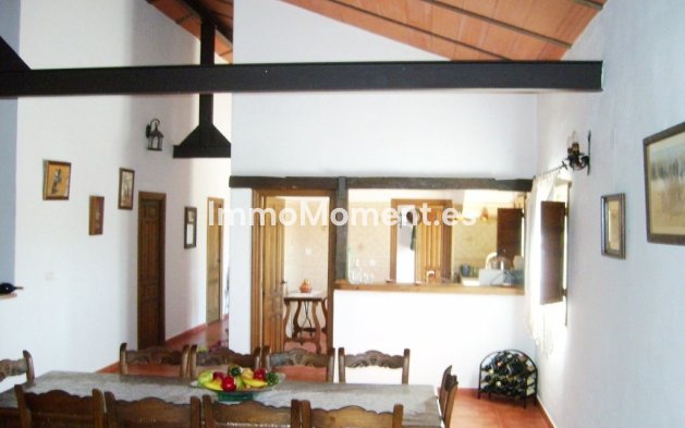 Reventa - Casa de campo - Interior  - Alora