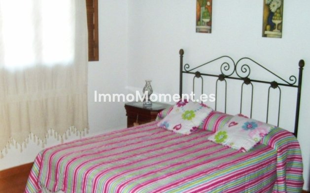 Reventa - Casa de campo - Interior  - Alora