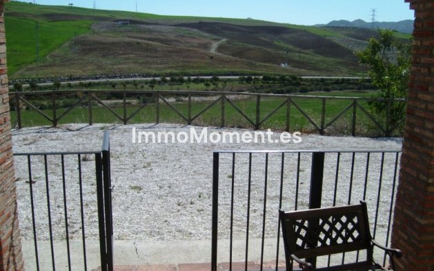 Reventa - Casa de campo - Interior  - Alora