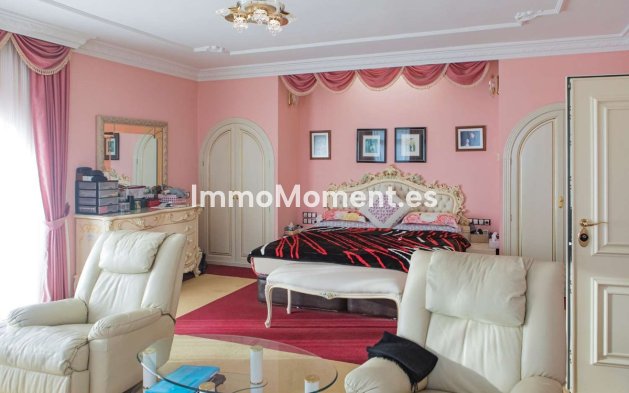 Wiederverkauf - Villa - Benalmadena - Benalmadena Centro