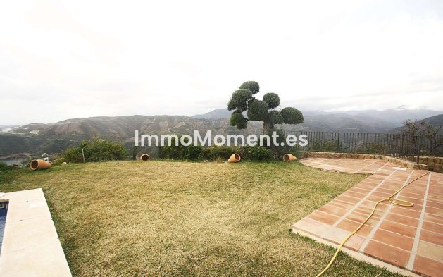 Wiederverkauf - Villa -   Inländisch - Istán