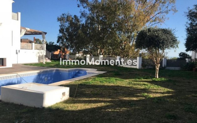 Wiederverkauf - Villa - Benalmadena - Benalmadena Centro